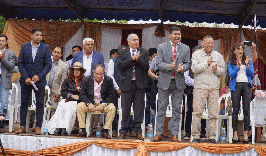 anigif. desfile El Jardín