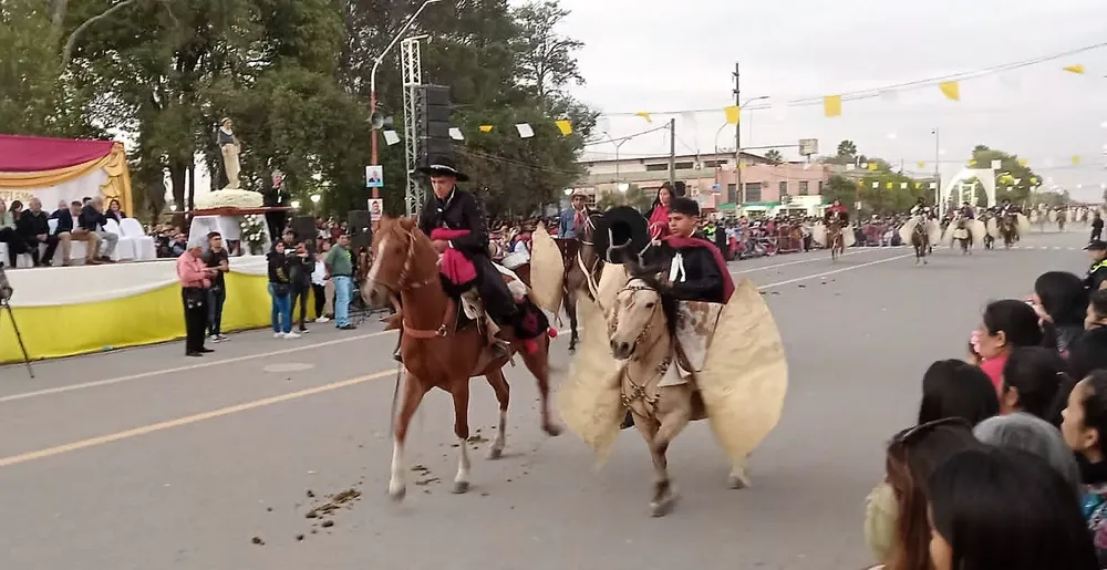 364741995_2338538599682512_2719293077582855304_n