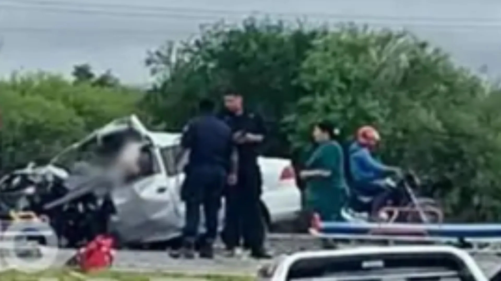 Cinco muertos en trágico accidente entre un auto y una camioneta en ...