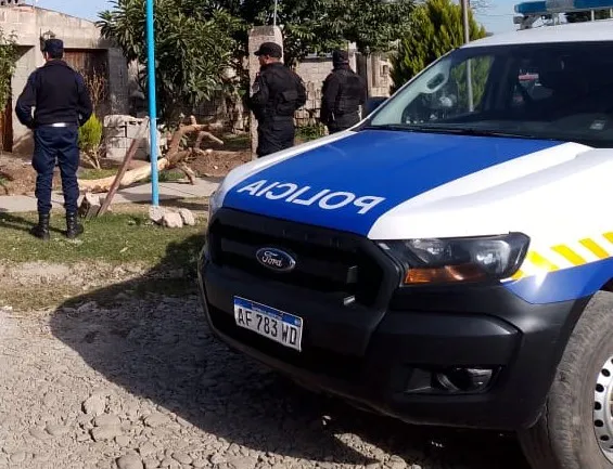 Policía