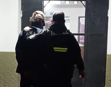 policía