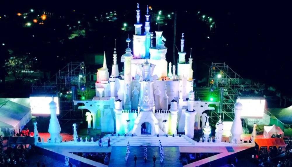 Trono de Reina en Apolinario Saravia