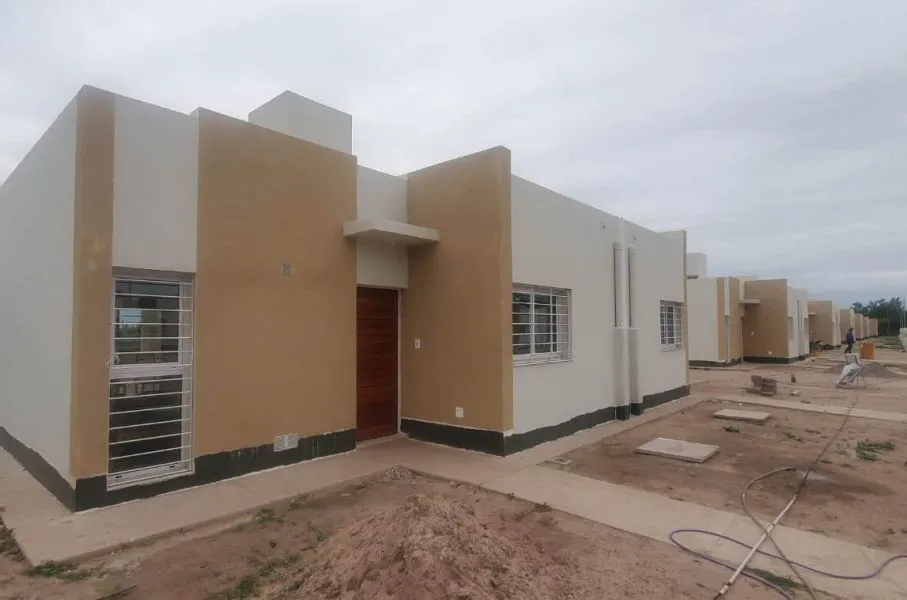 6945-la-construccion-de-25-viviendas-esta-proxima-a-finalizar-en-el-galpon