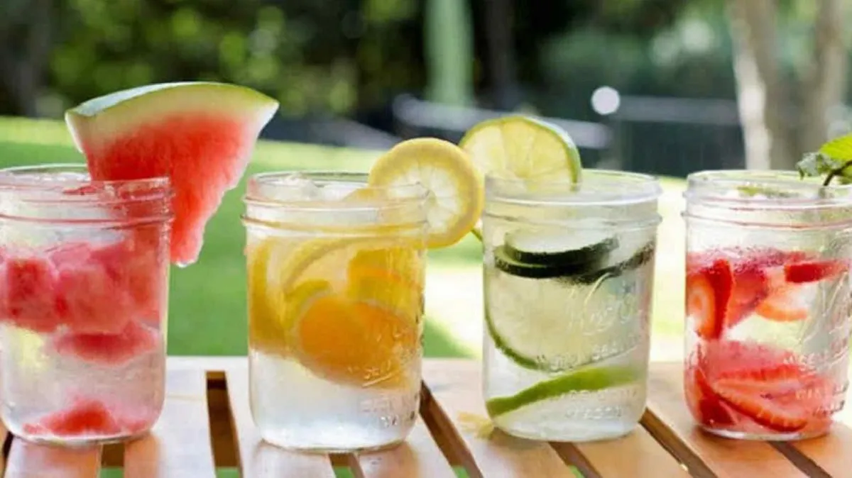 Agua saborizada casera