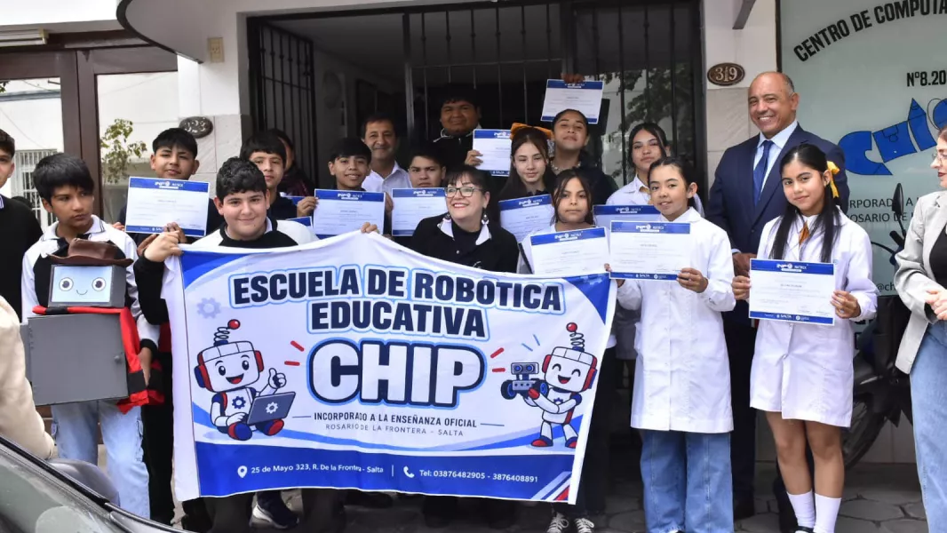 110859-estudiantes-de-rosario-de-la-frontera-fueron-reconocidos-por-sus-logros-en-robotica