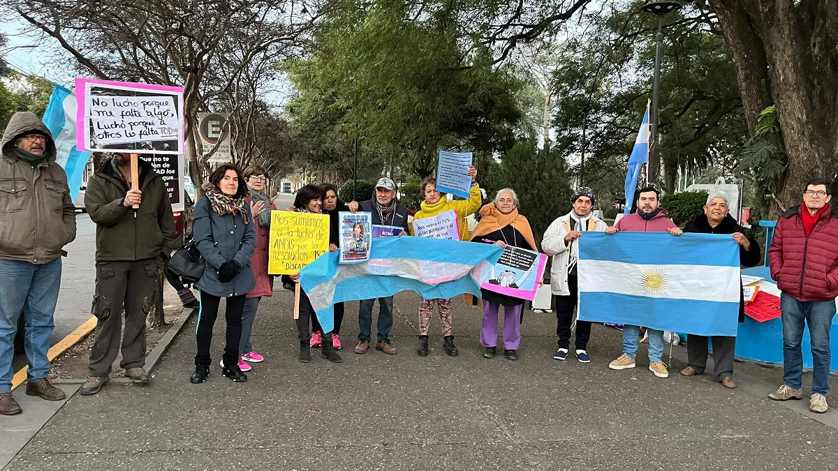 Militantes