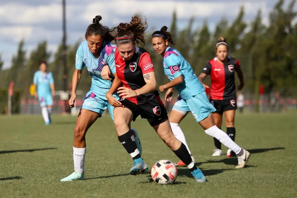 FUTBOL FEMENINO, F. C. MIDLAND - LUJAN