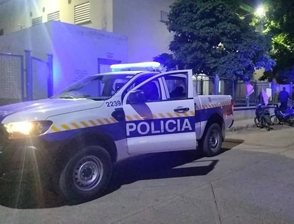 policía detenido