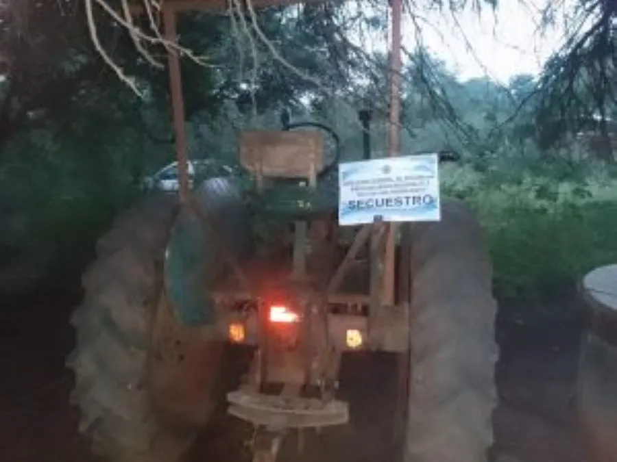 TRACTOR