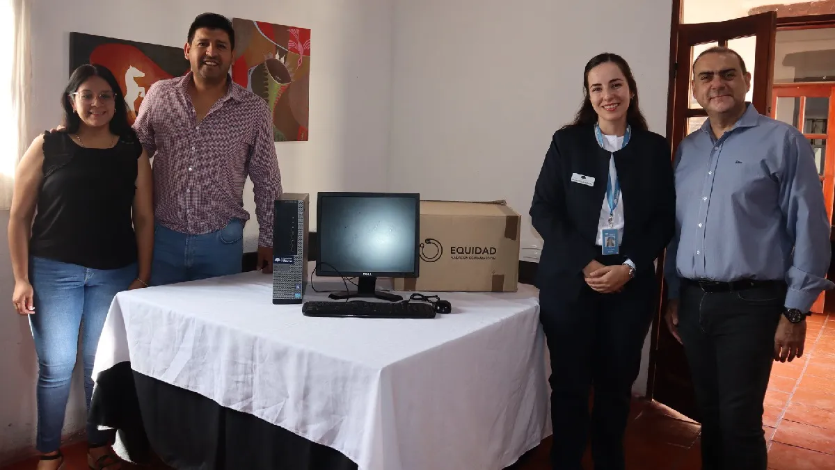 Entrega computadora - El Tala