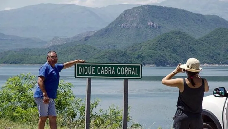 Turismo dique cabra corral