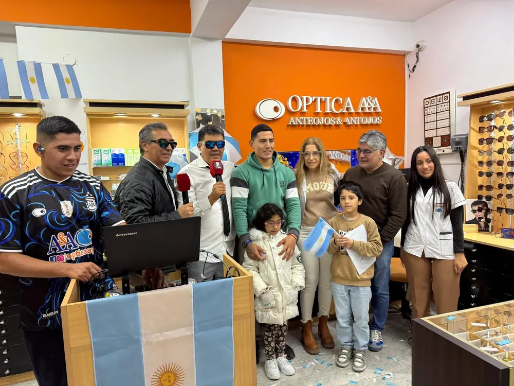 A y A Optica