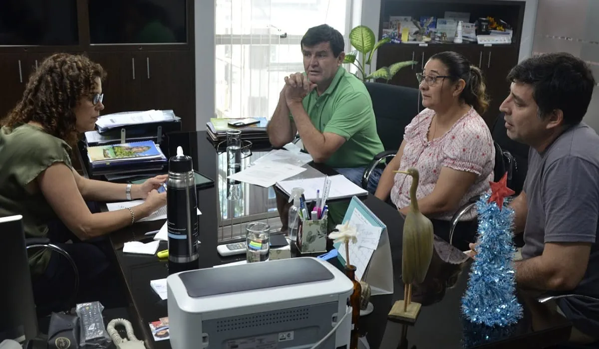 MINISTRA E INTENDENTE PEREZ