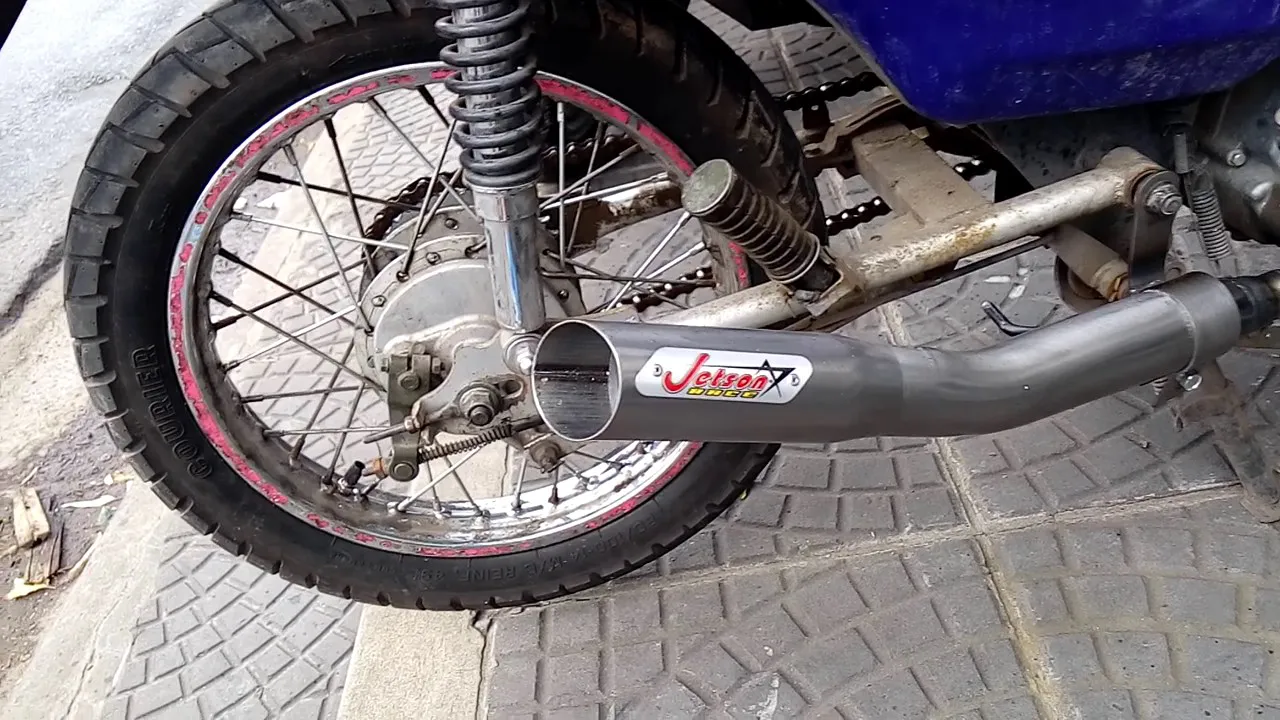ESCAPE DE MOTO
