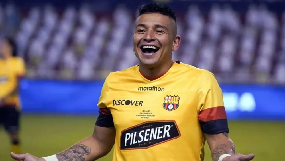 el-lateral-izquierdo-ex-barcelona-podria-regresar-ecuador-lo-pensado-1702058245