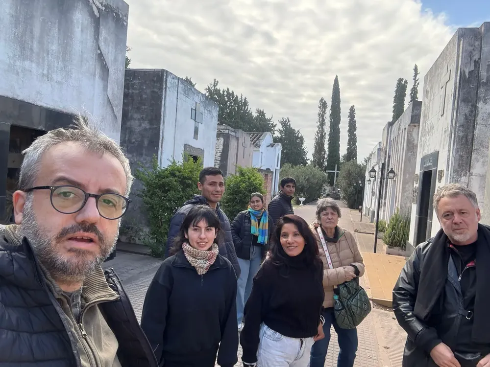 Historiadores en El Galpón