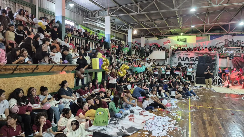 banderazo salta juventud