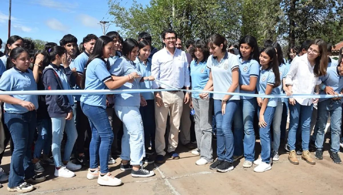 Gustavo Solís - EET 3132