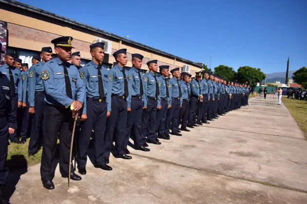 policía