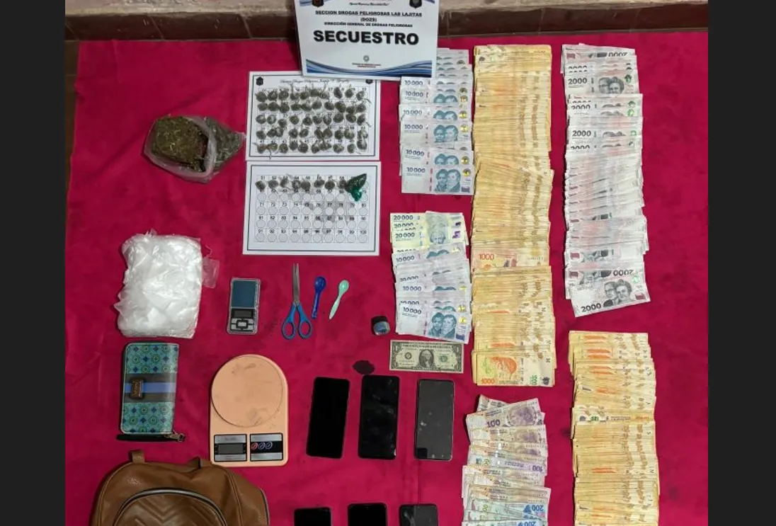 dinero policía