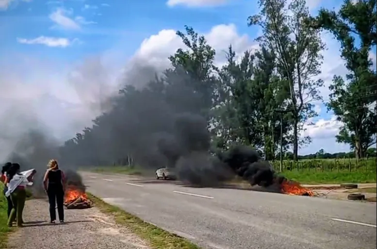 docentes cortan ruta 16