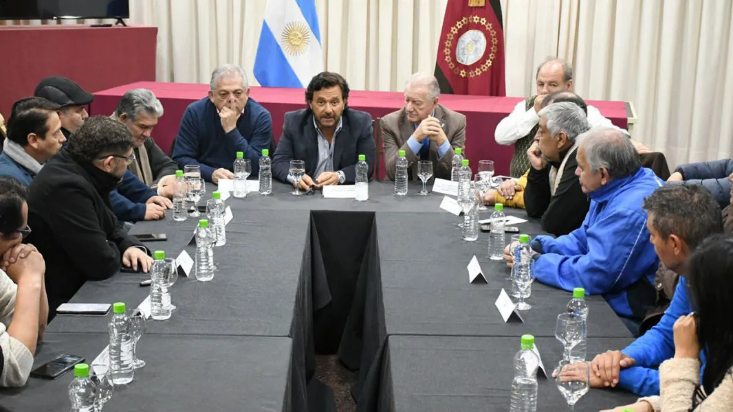 Sáenz y gremios Pacto
