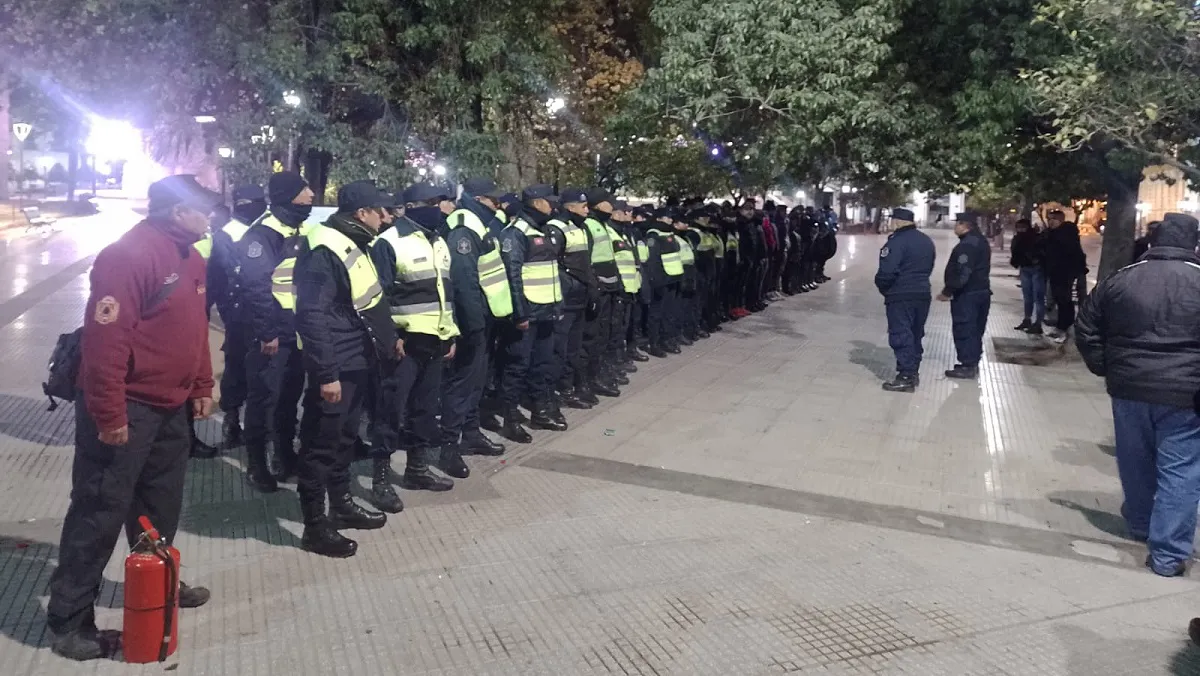 Policía