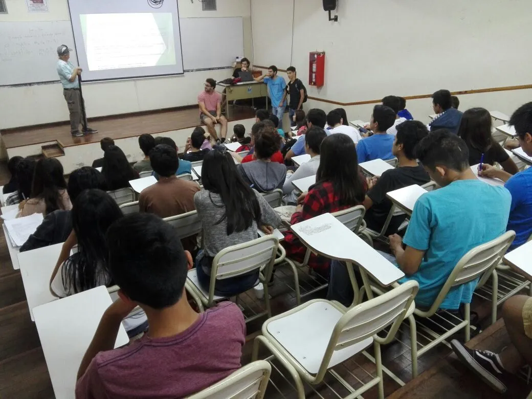 BECAS ESTUDIANTES ALUMNOS