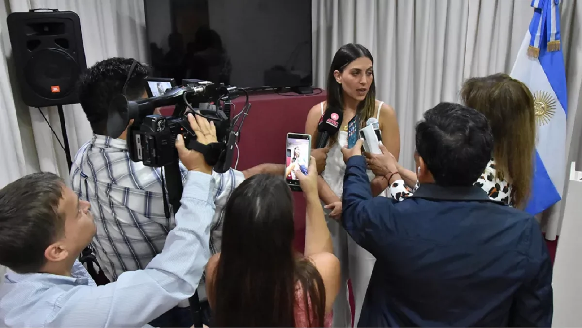 Paula Benavides