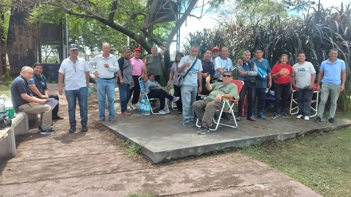Retirados de la Policía y SPPS acampando