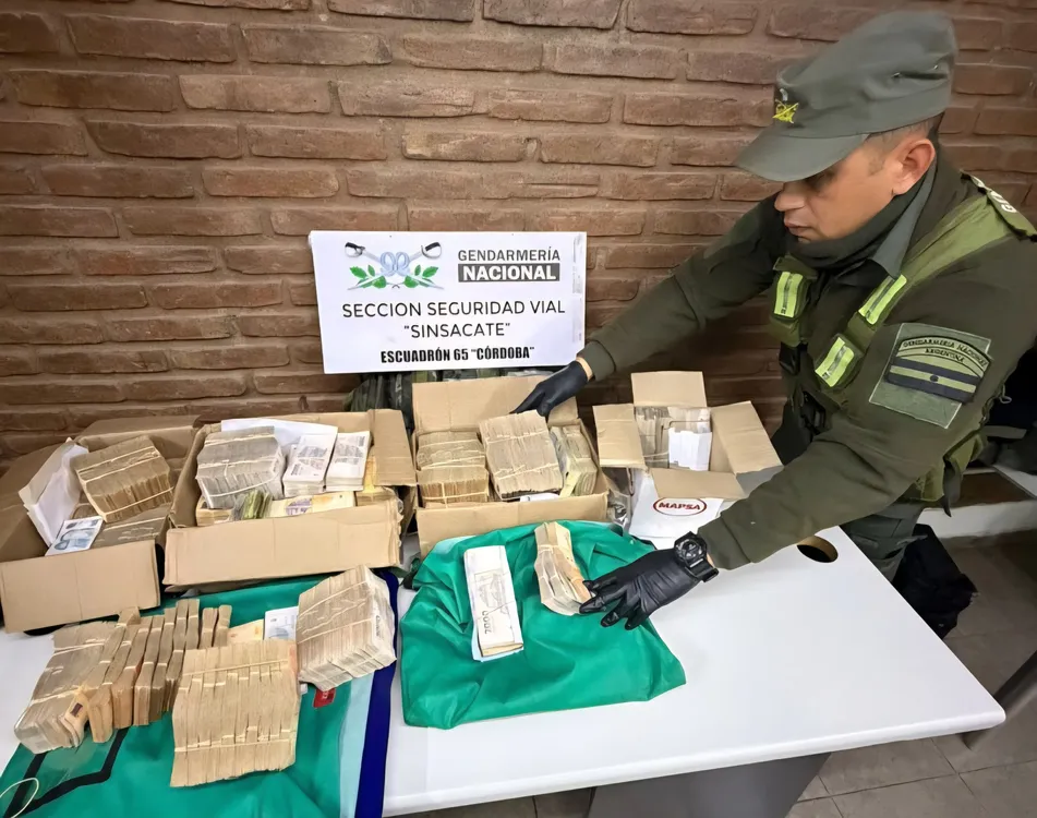 cordoba_dinero_en_efectivo_1