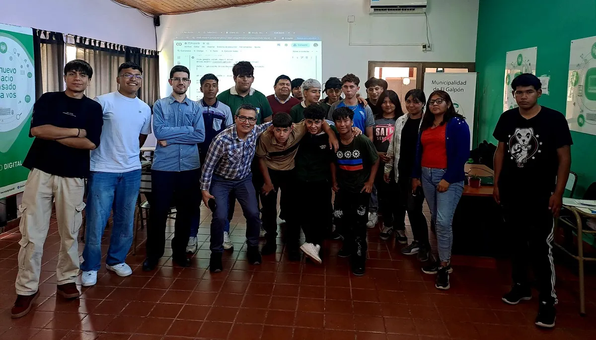 eSTUDIANTES DE eL gALPÓN