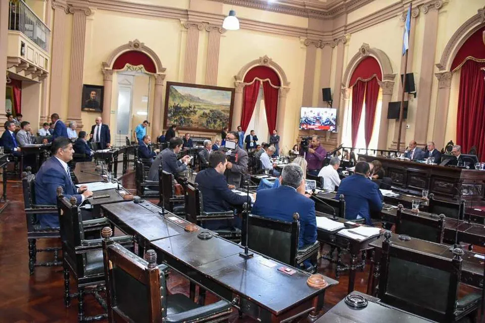 senadores