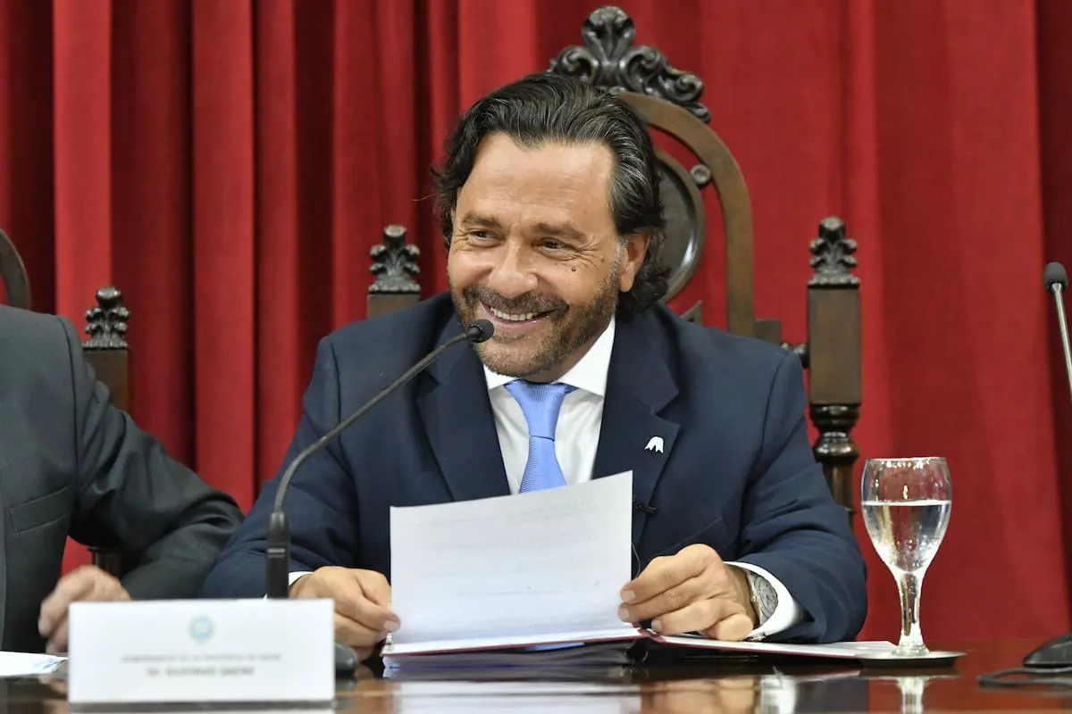 un-gobernador-apunto-contra-milei-y-dijo-que-es-QFCEEM5RPNHHBLMXE4BDYP6FDE