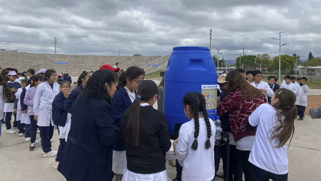24937-defensores-del-agua-estudiantes-saltenios-promueven-el-cuidado-del-recurso-20261014172906