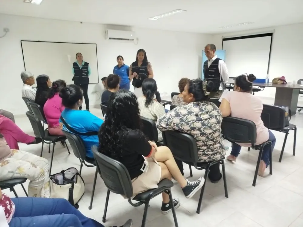 charla
