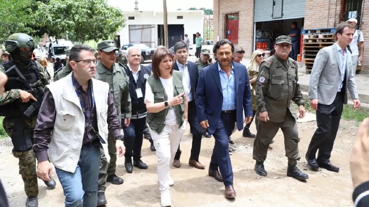 Gobernador y Ministra