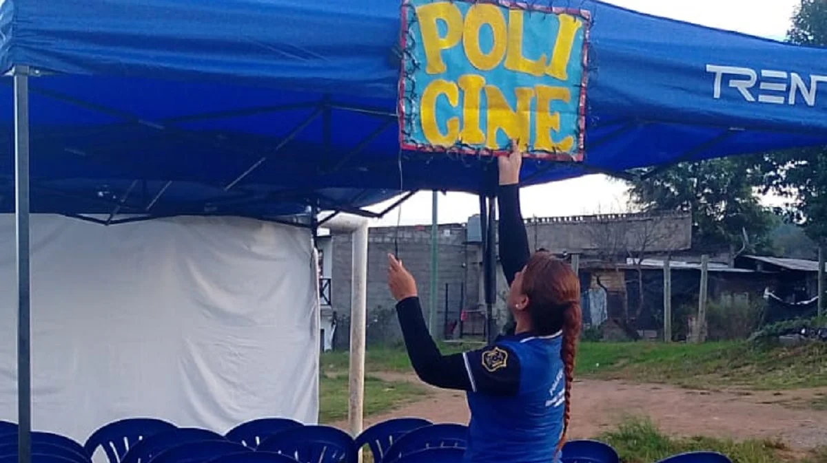 Poli Cine (7)
