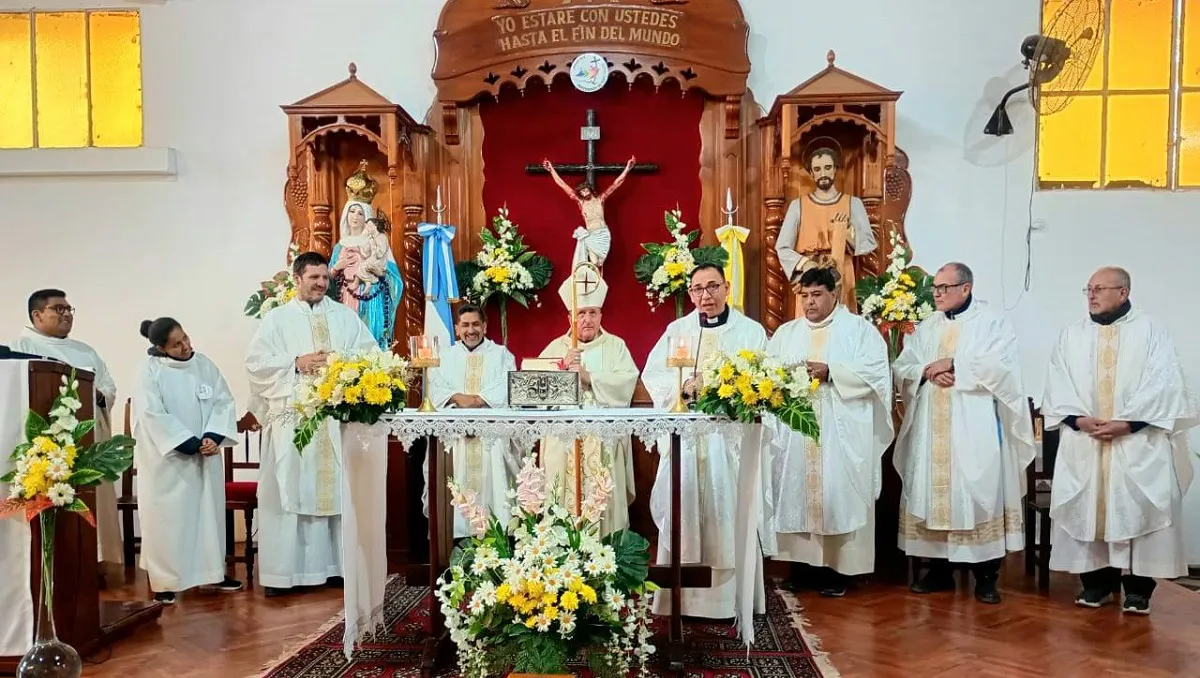 Arzobispo sacerdote