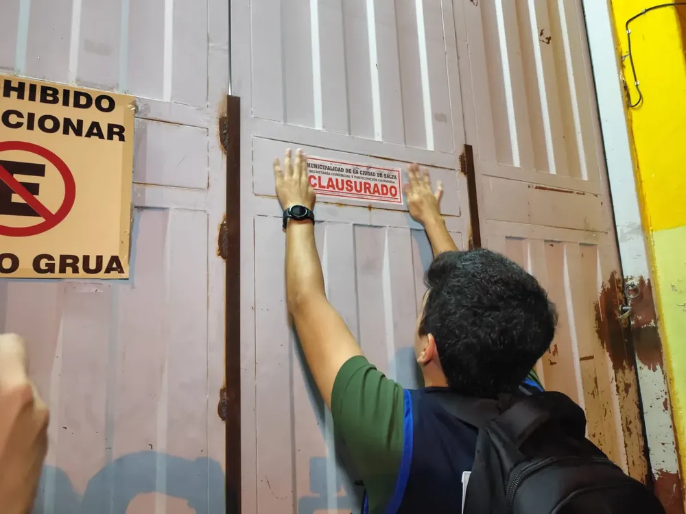 a6bb7956-03aa-425c-8bda-76d34b212451