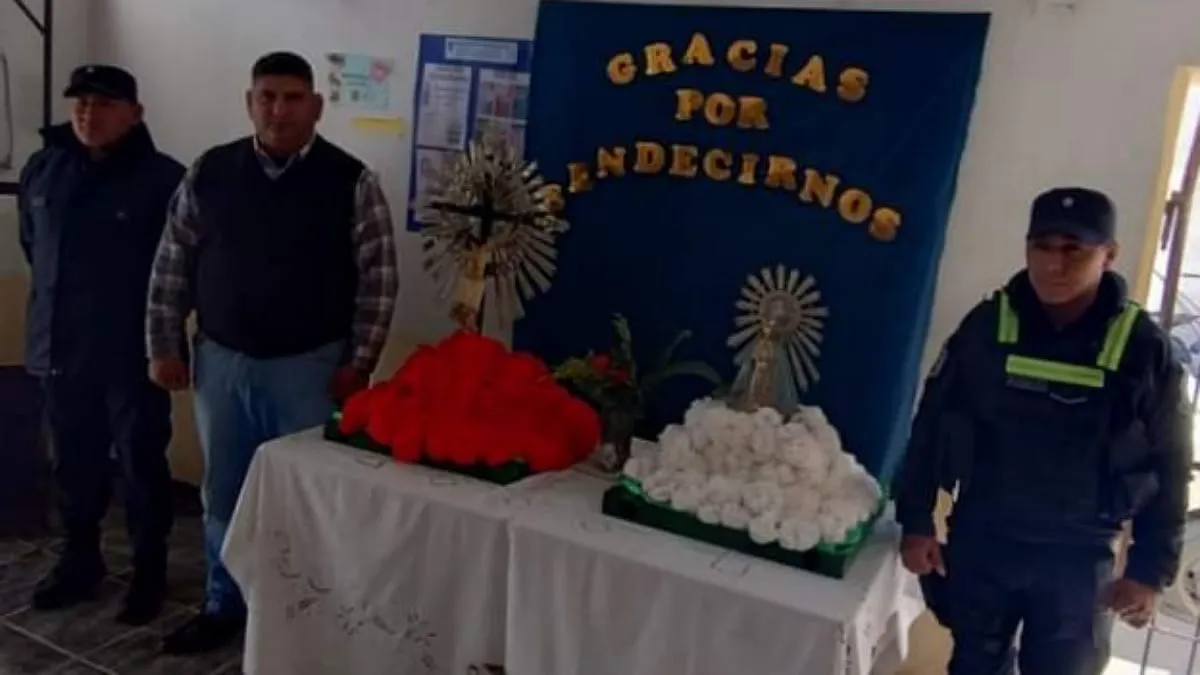 Policía