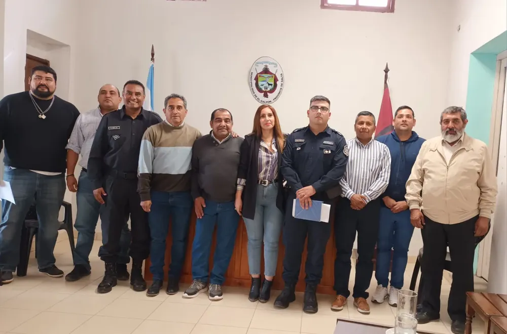 El Galpón, reunión de concejales con la Policía