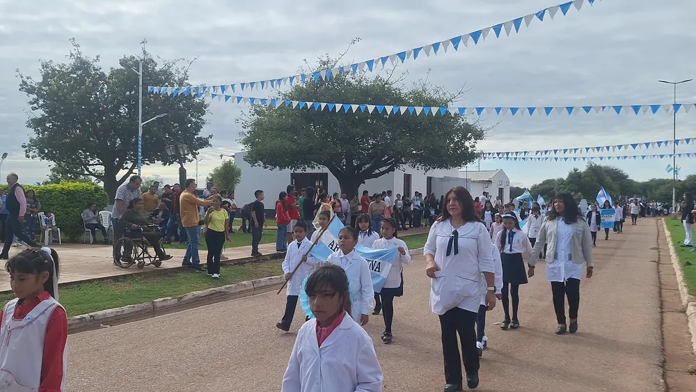 desfile patrio pizarro