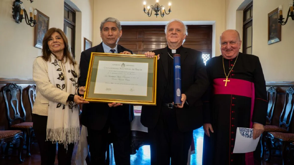 título de Doctor Honoris Causa