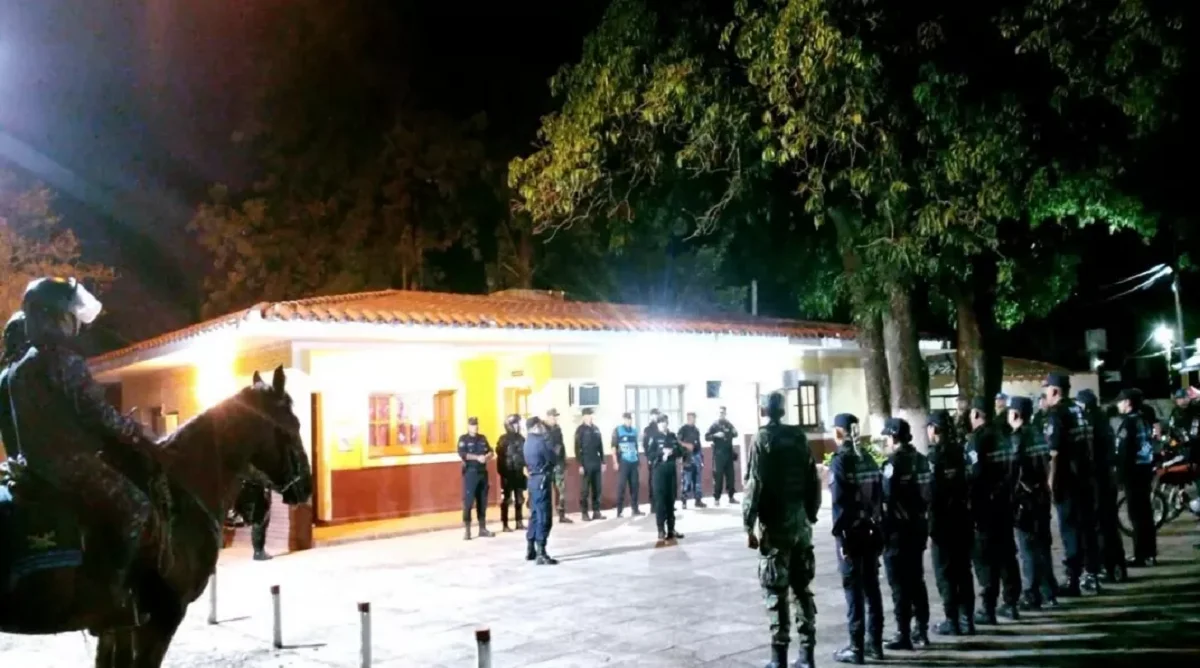 Policía