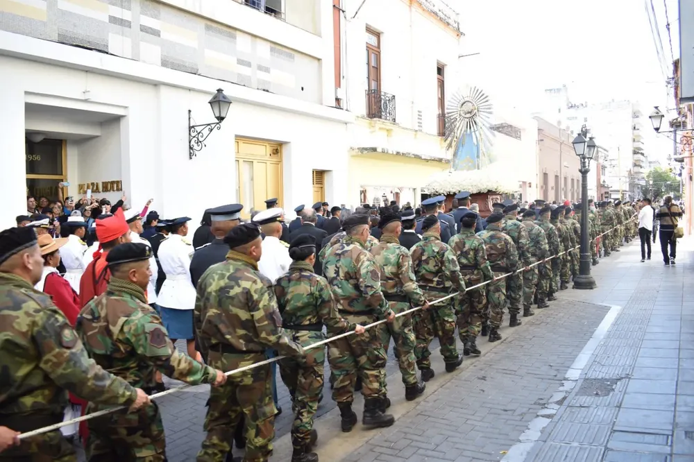 Policía