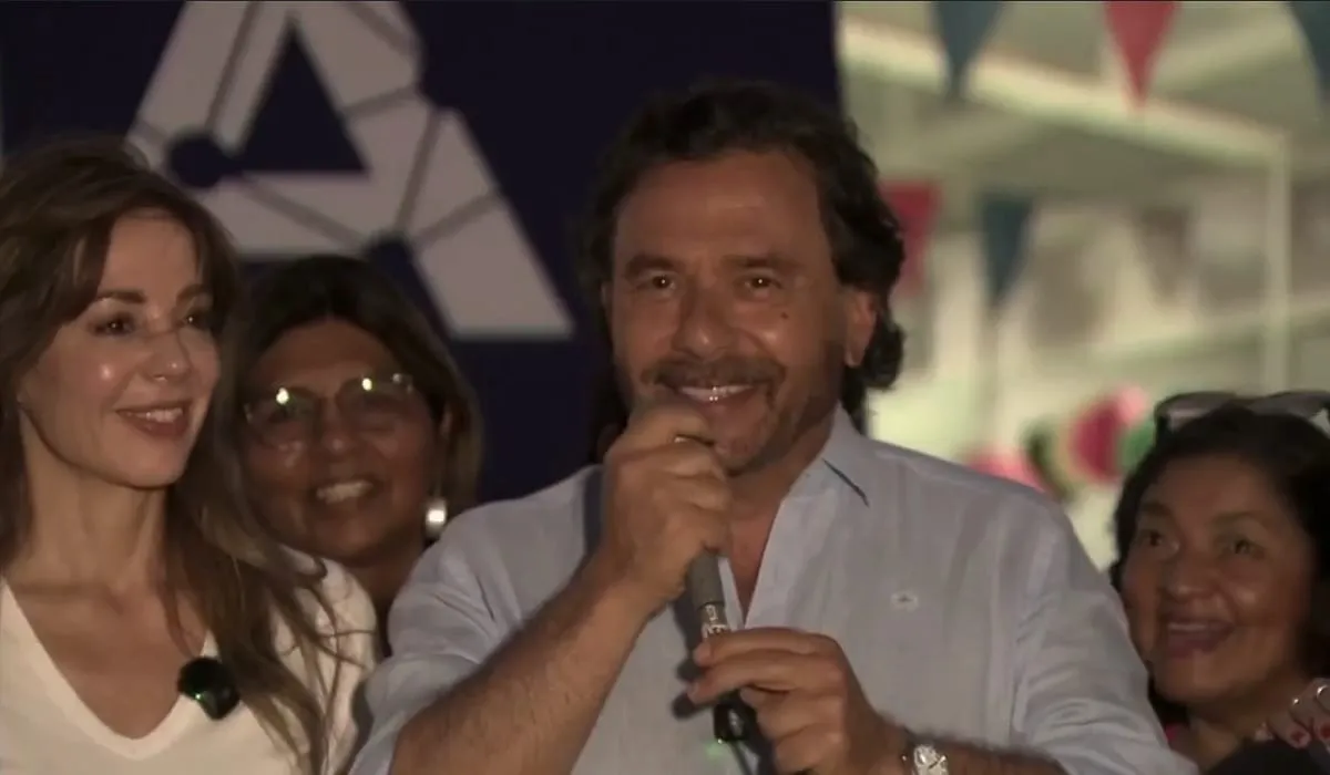 Gobernador Gustavo Sáenz