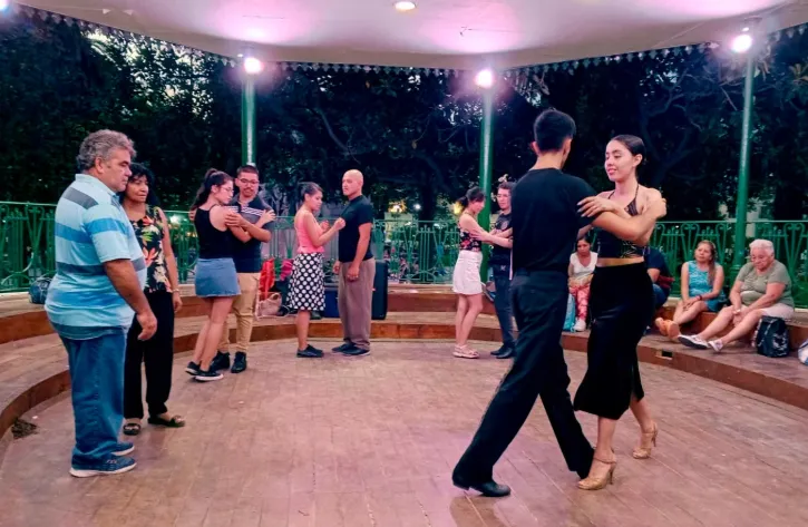 tango